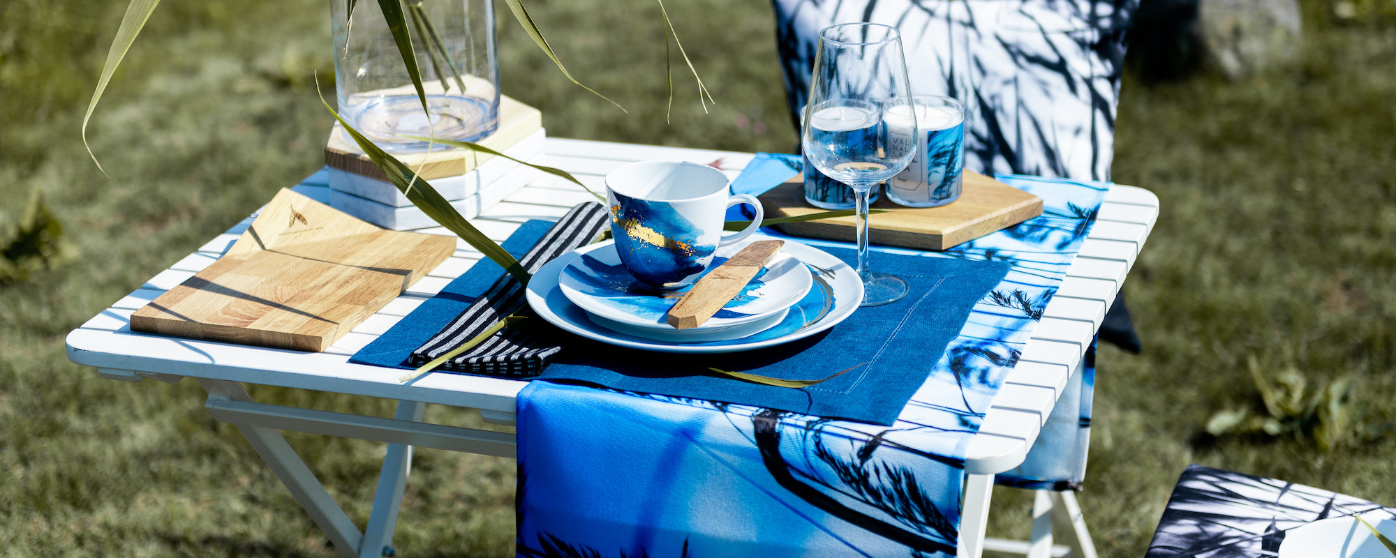 TABLE RUNNERS & PLACEMATS