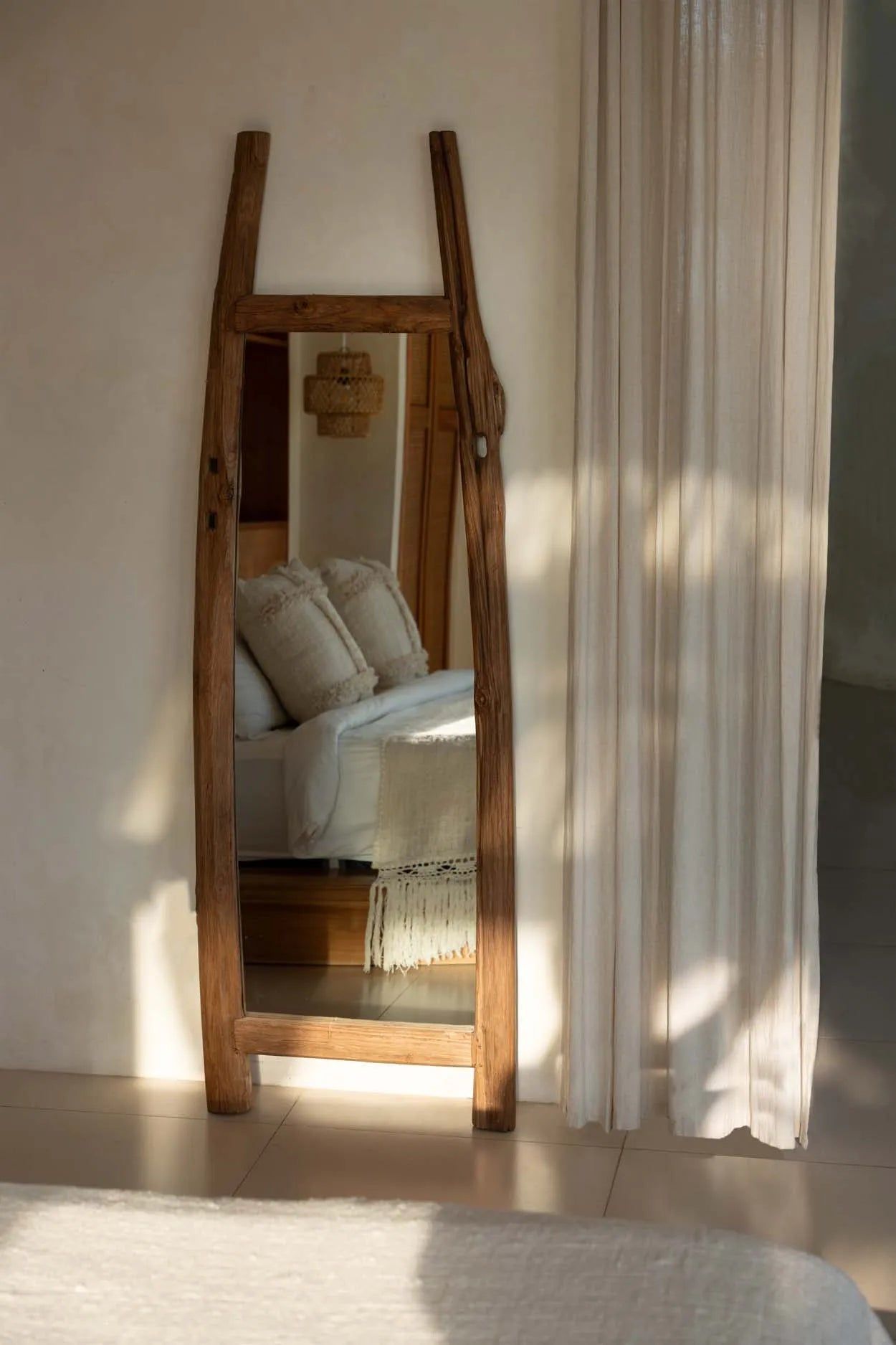 The Fabulook Dressing Room Mirror - Natural