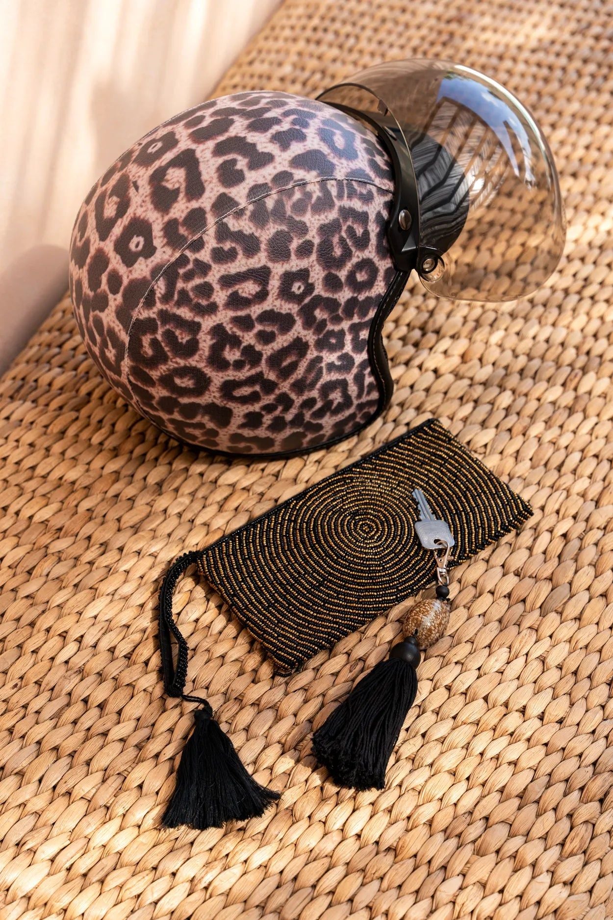 The Sumbawa Keychain - Black Brown, H 20 cm