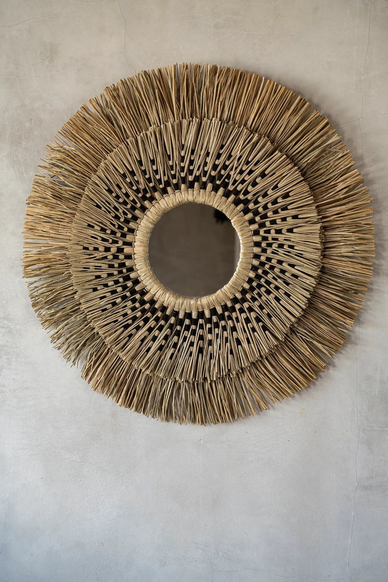 Havana Mirror - Natural Black - Ø 70 cm