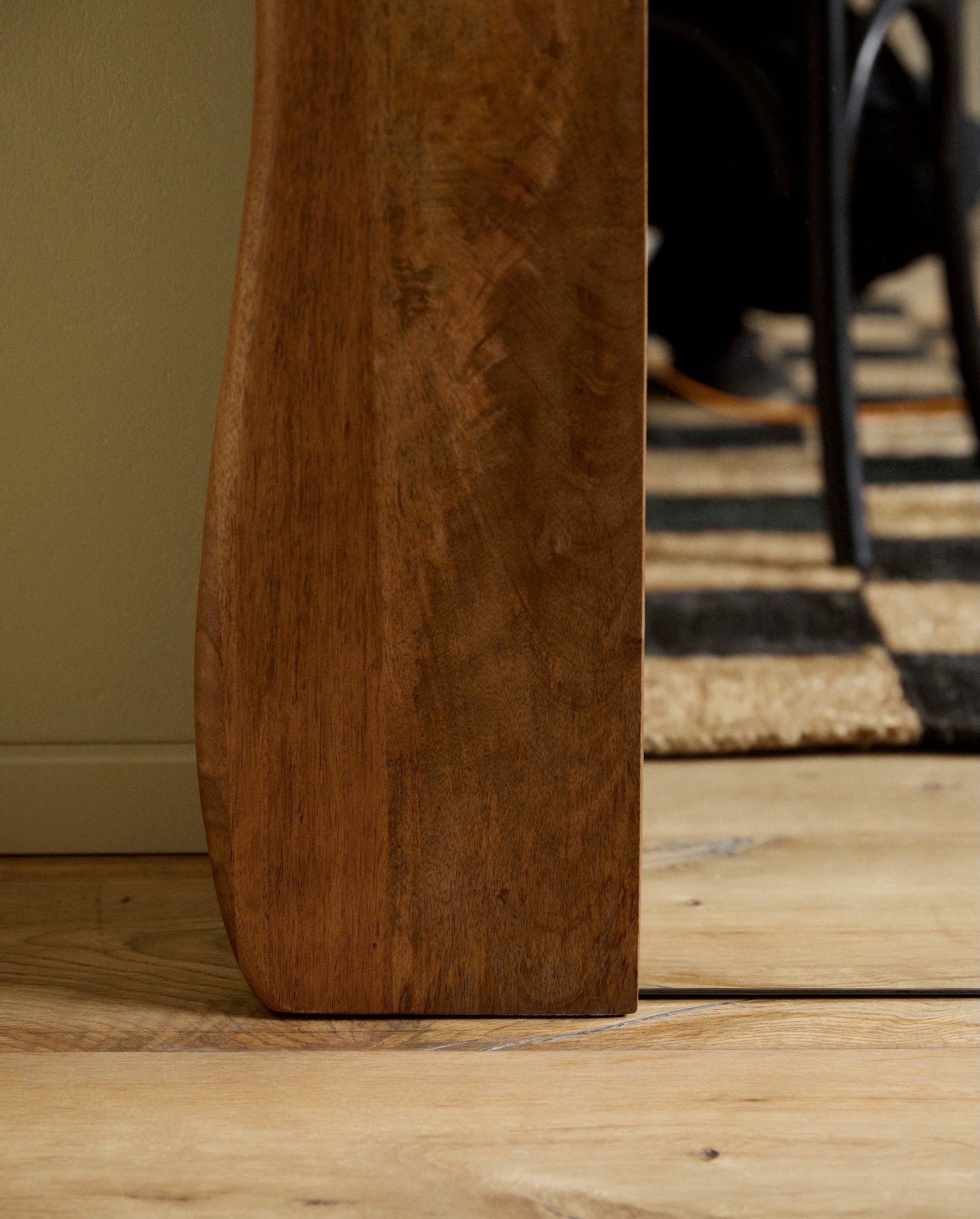 ATTILA mirror 134 x 200 CM- wood frame