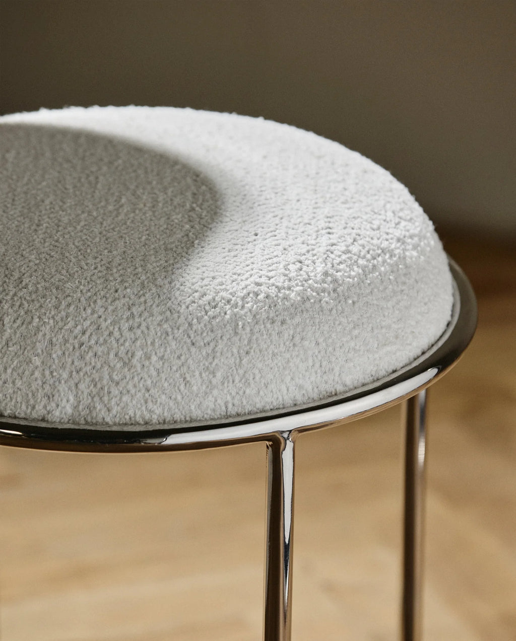 KOMATI STOOL, White