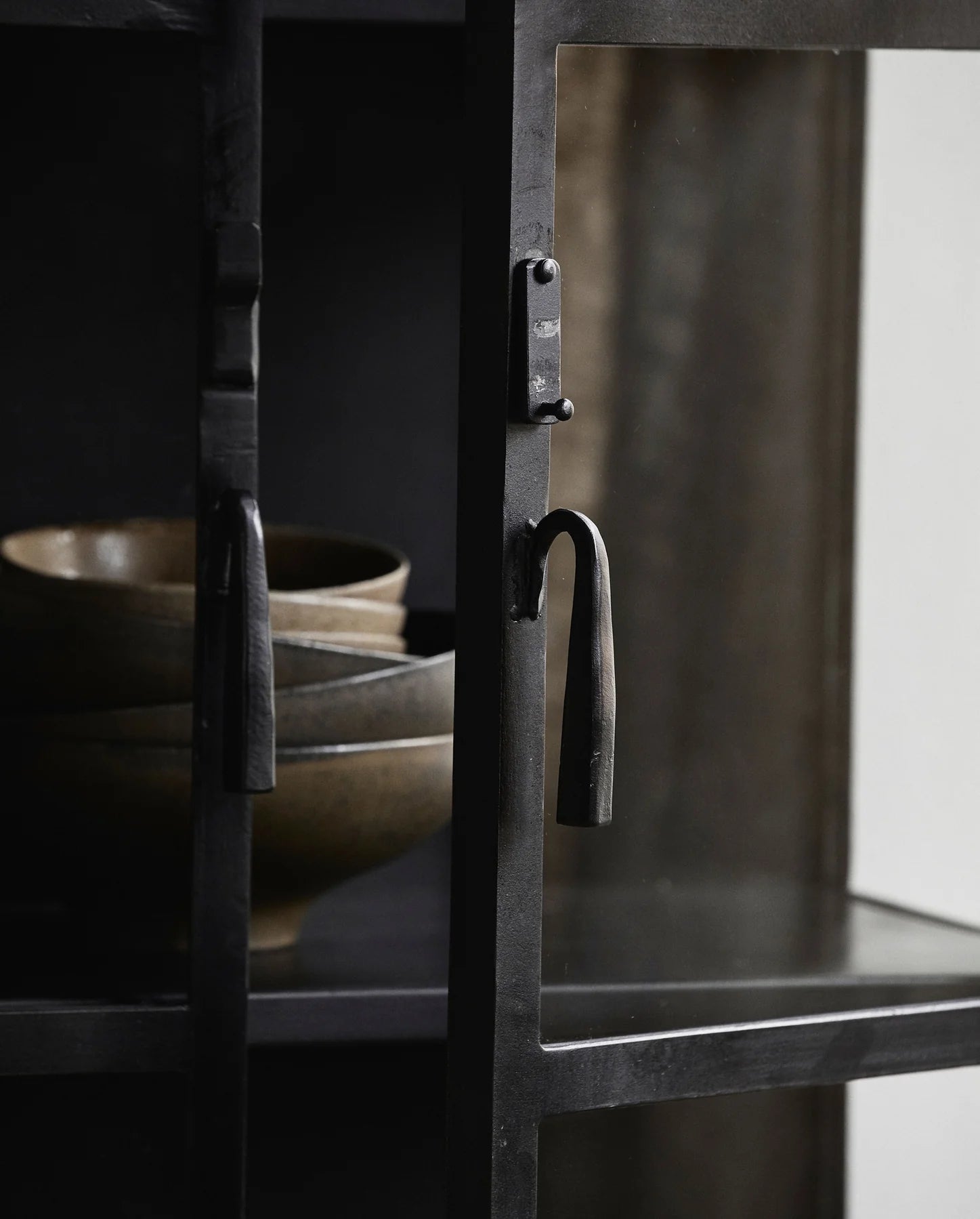 MET PHOENIX BLACK CABINET, 2 DOORS, IRON, H 214 CM