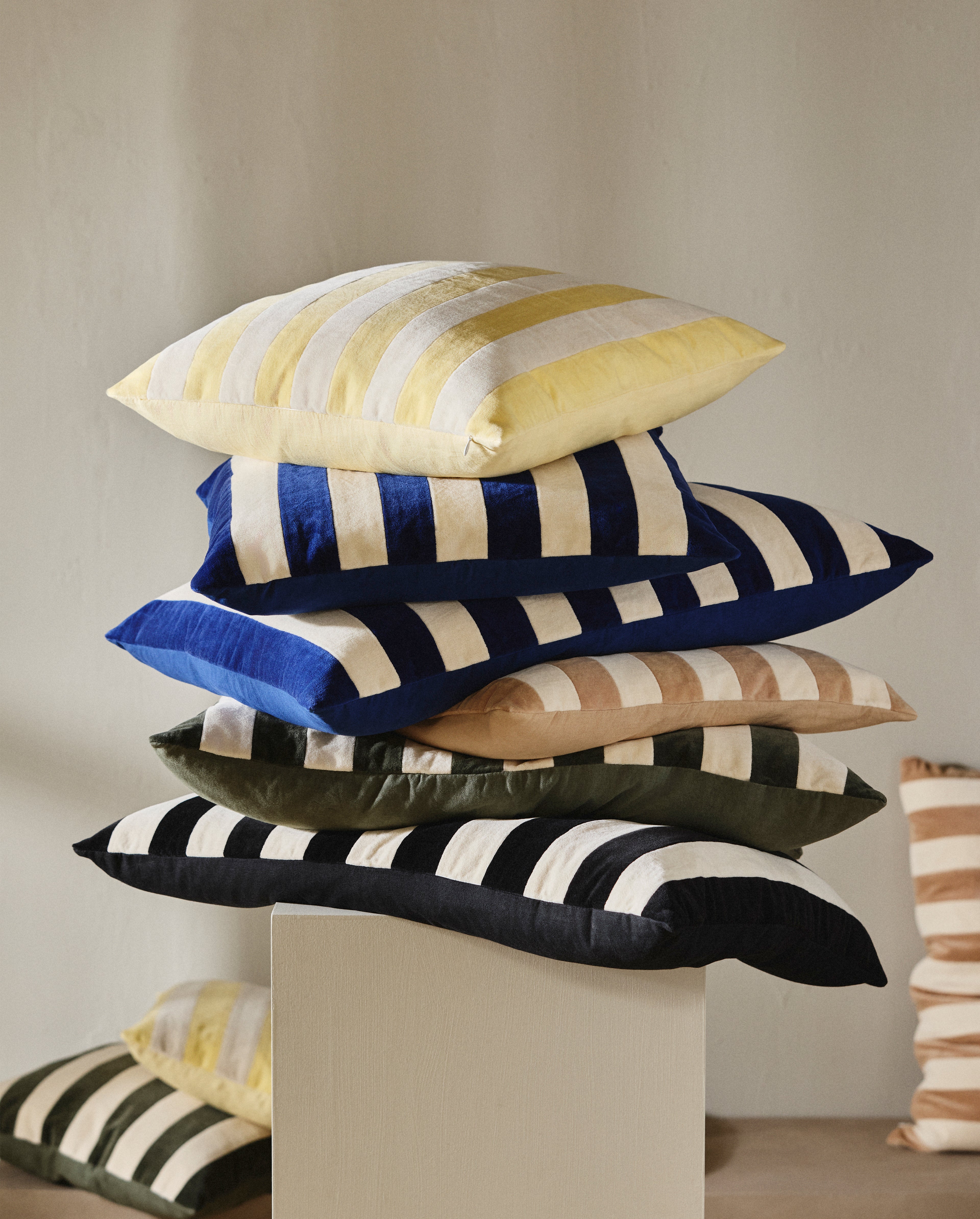 ALHENA GREEN STRIPES, CUSHION COVER, 50 x 70