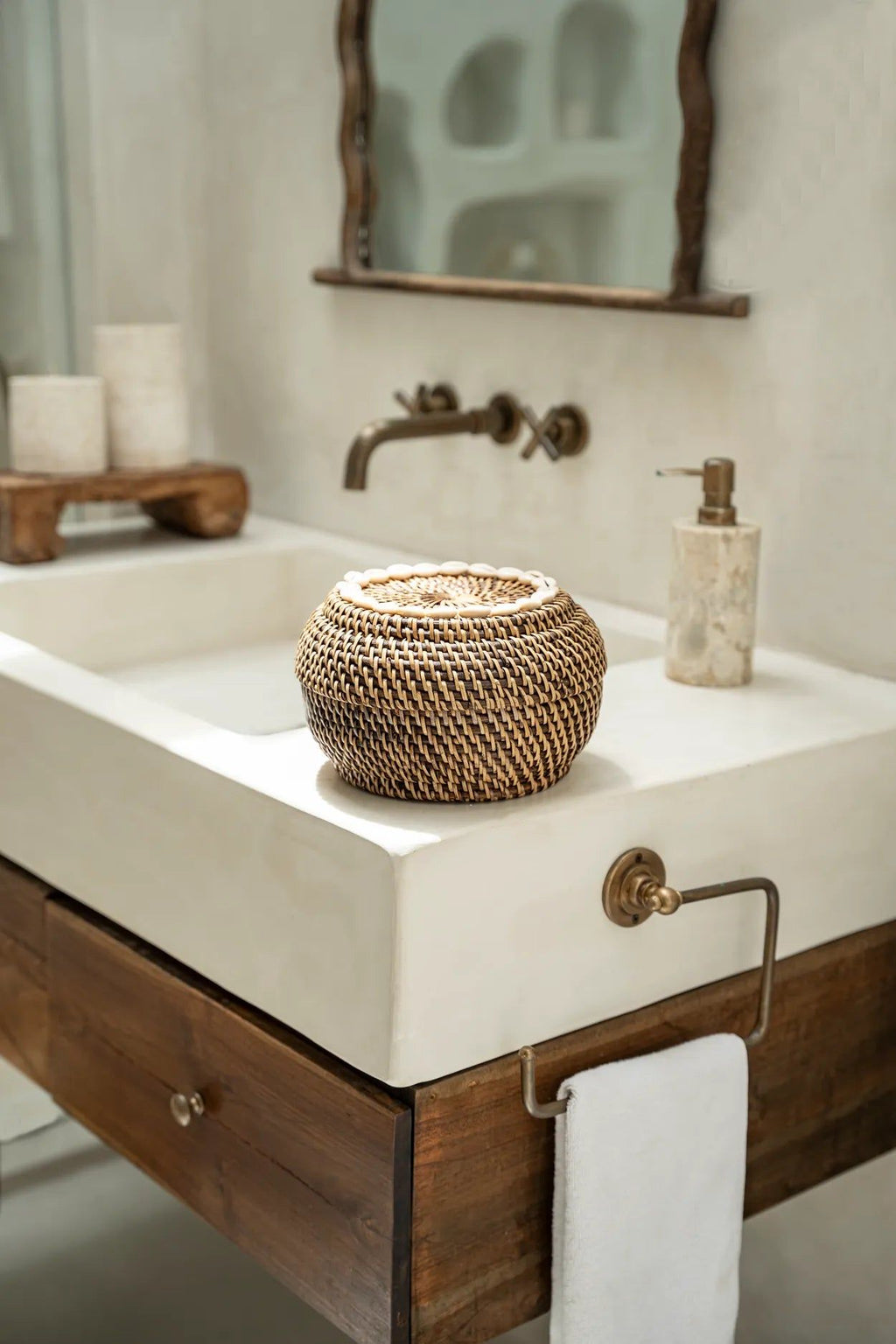 Colonial Peek-a-Boo Basket - Natural Brown - Ø 23 c, H 15 cm