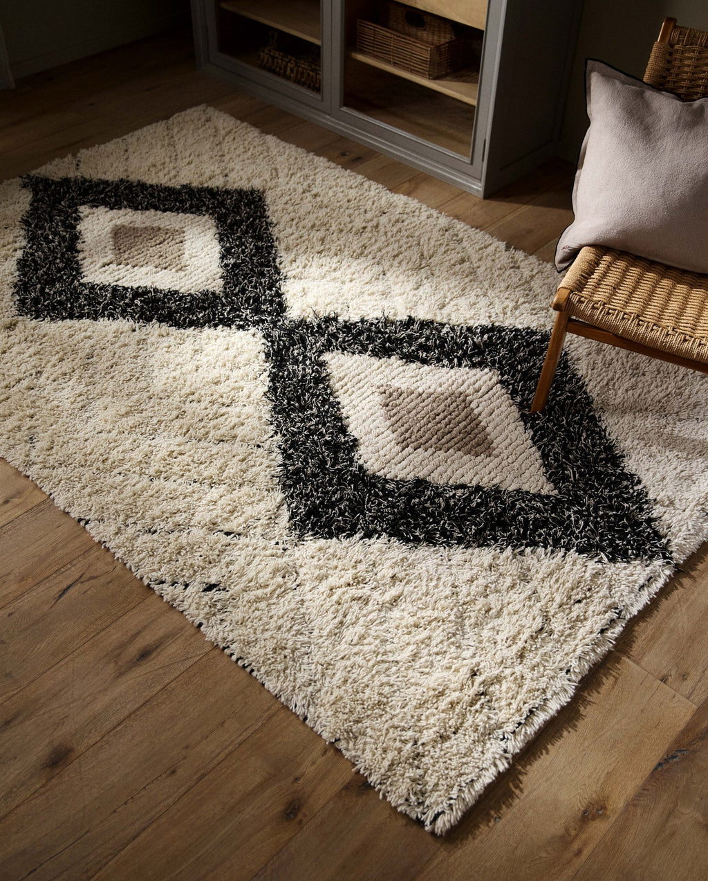 NUHA CARPET, WOOL & COTTON, 170 X 230