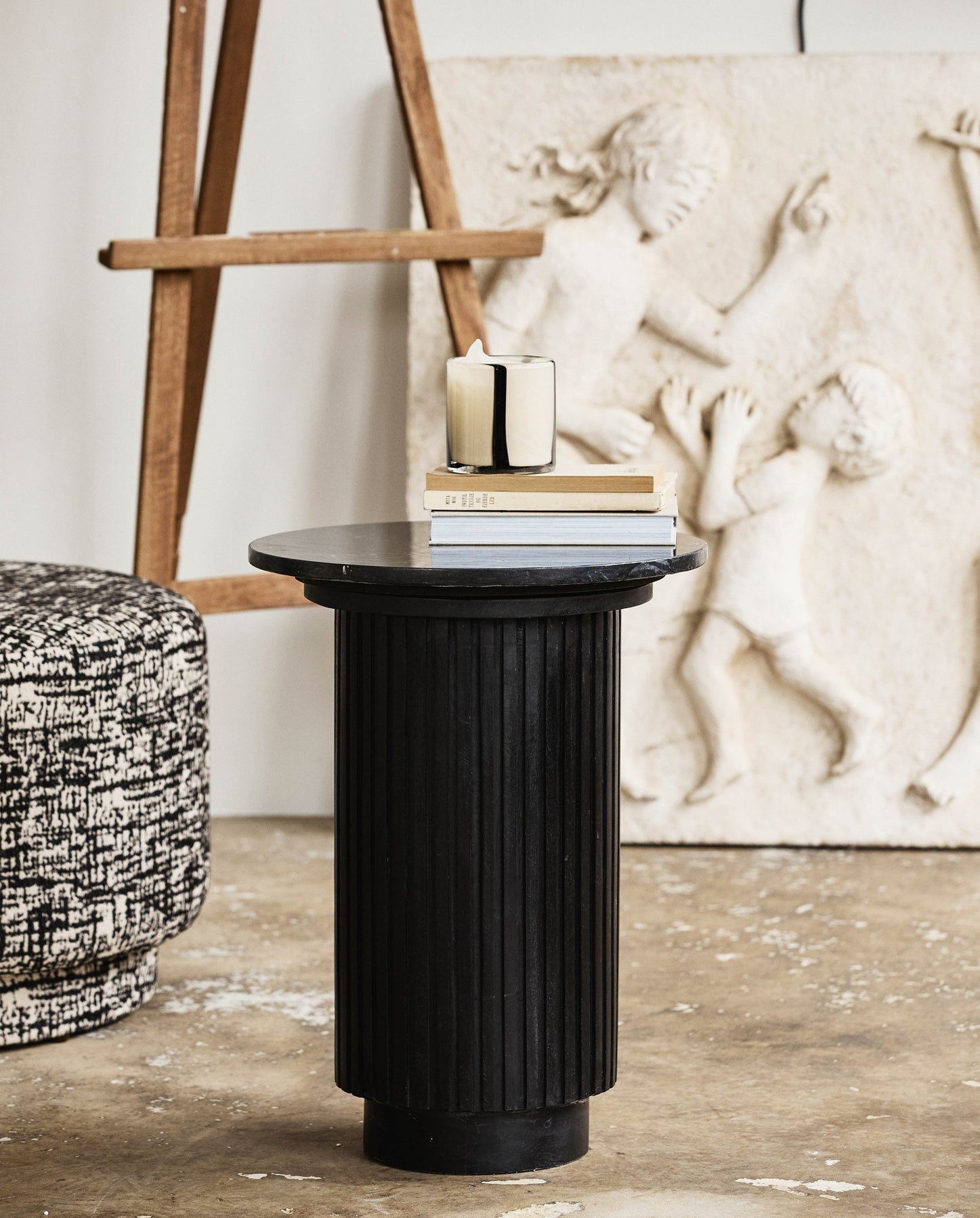 ERIE BLACK round side table, marble top, Ø 40