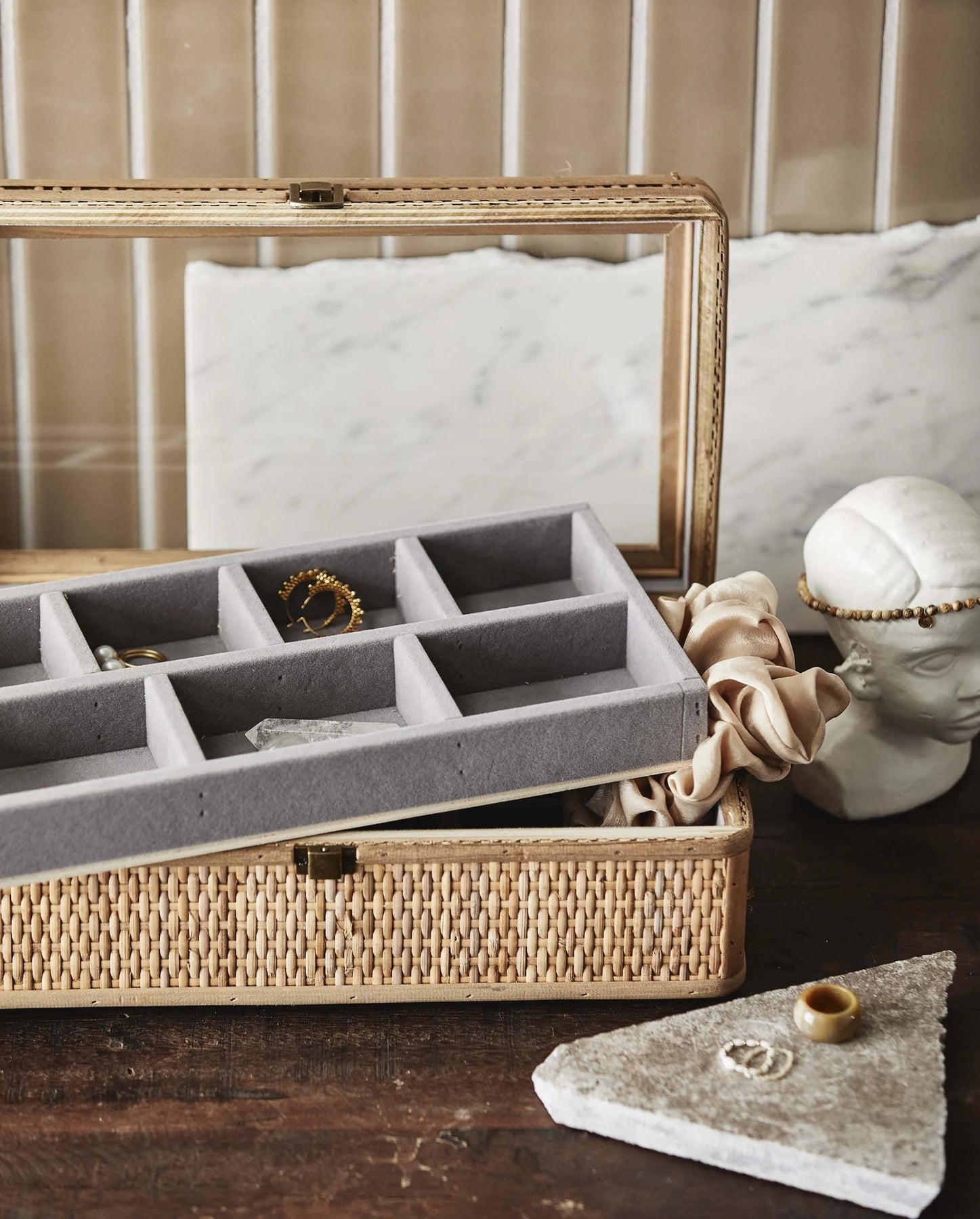 RATTAN, JEWELRY BOX