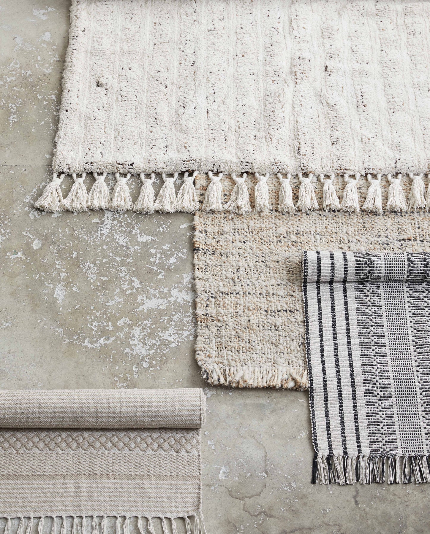 DALIA CARPET with tassels, 160 x 270 CM