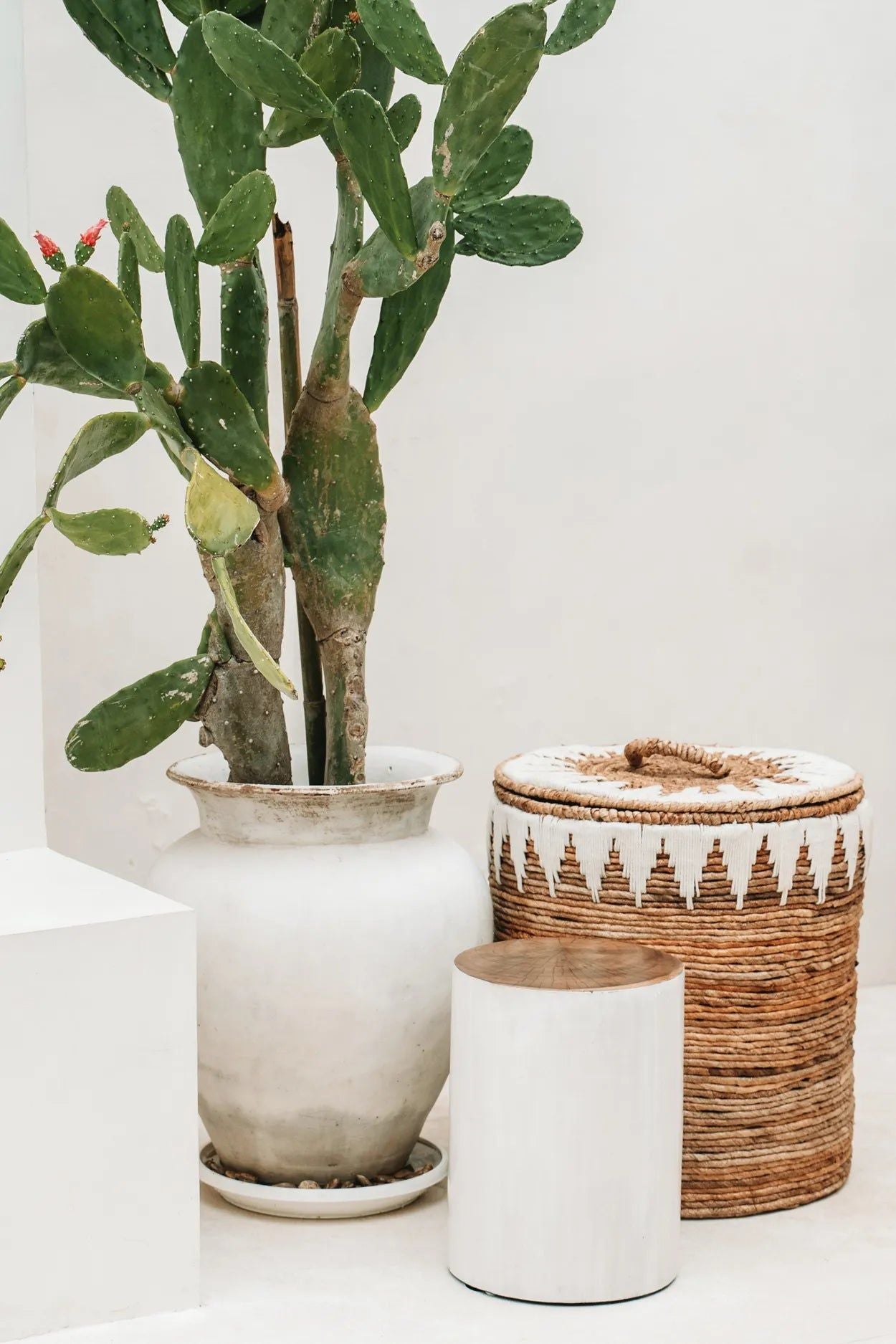 The Banana Stitched Laundry Baskets - H 55 CM