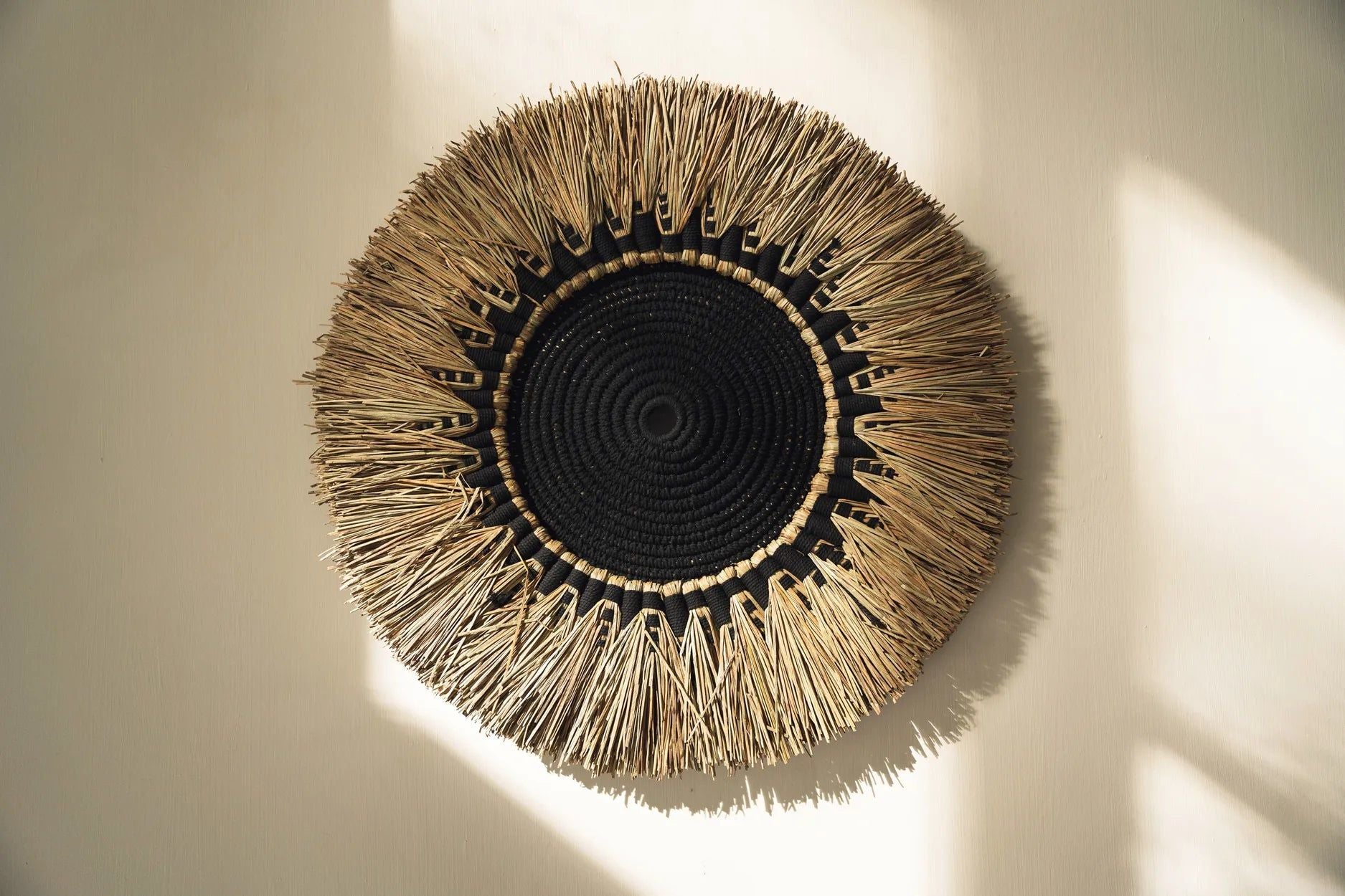 Raffia Macramé Wall Deco - Black Natural, Ø 60 cm