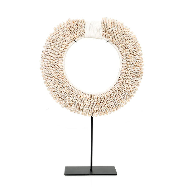 The Papua Shell Disc on Stand - White - Ø 30 cm