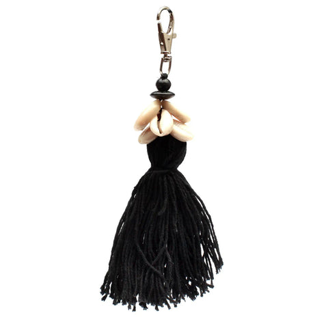 The Cowrie Tassel Keychain - Black, H 15 cm