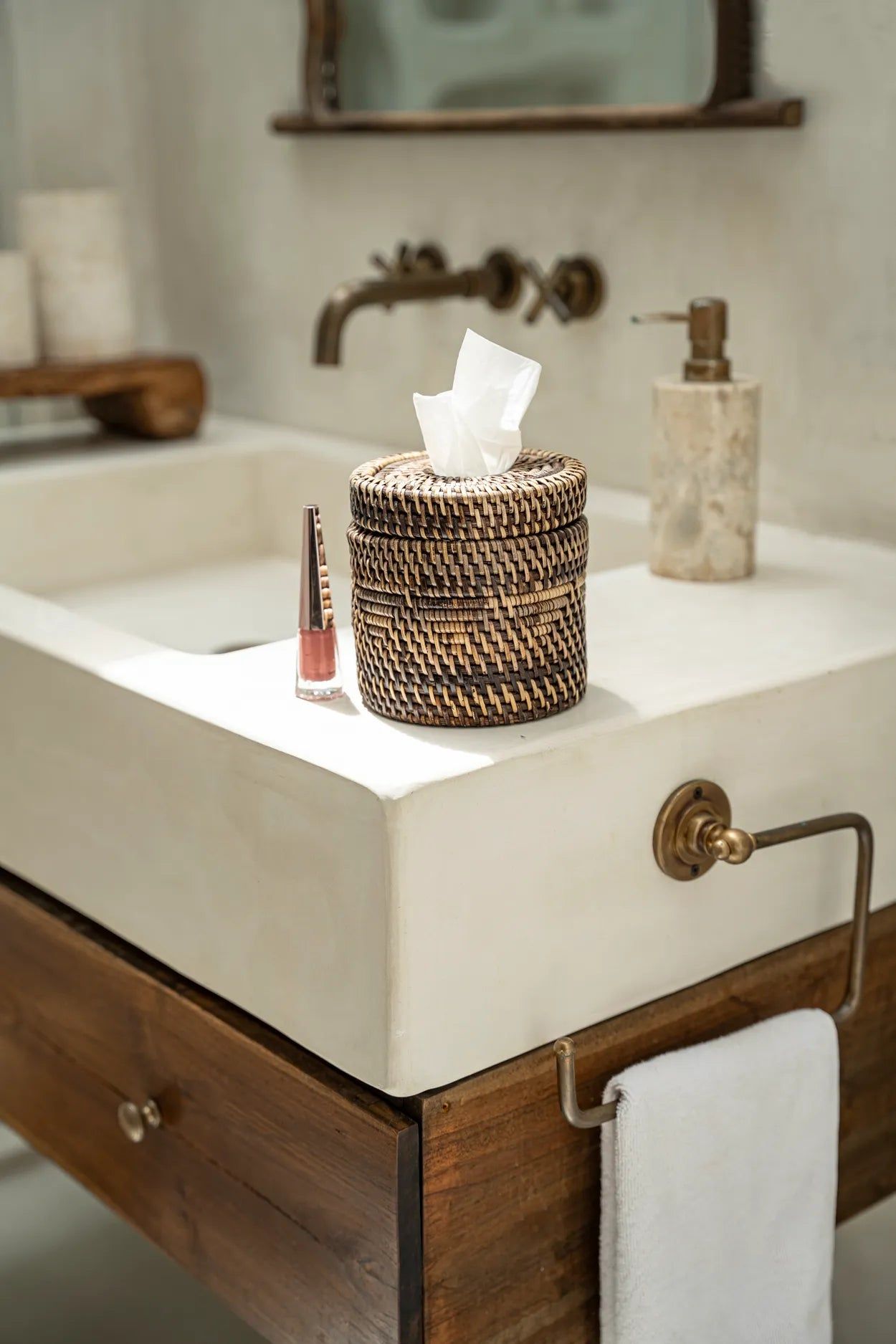 Colonial Tissue Box - Natural Brown