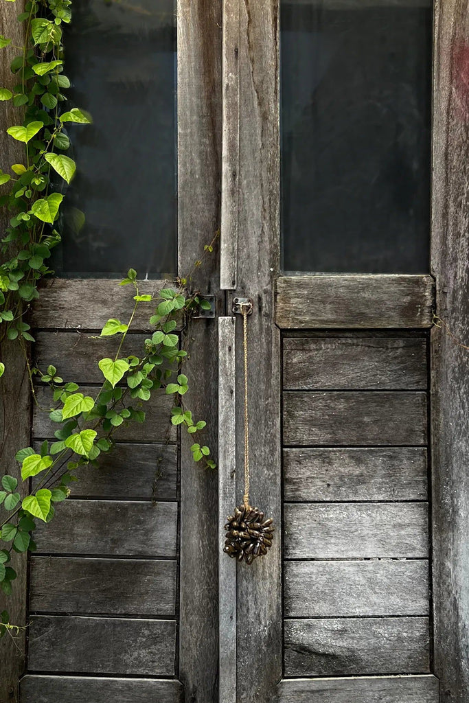 The Brown Cowrie Shell Tassel, H 50 cm