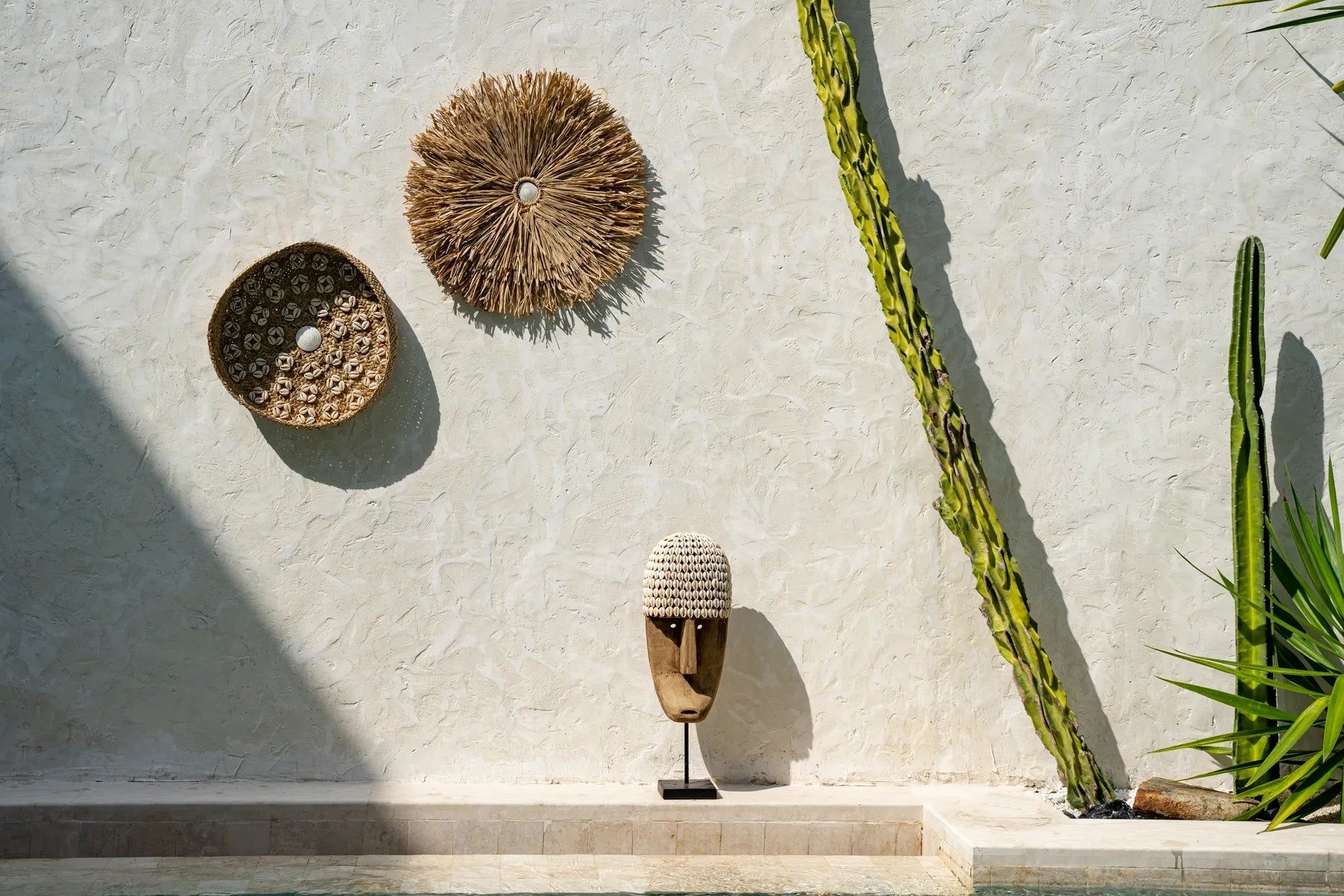 The Cowrie Mask on Stand - H 40 cm