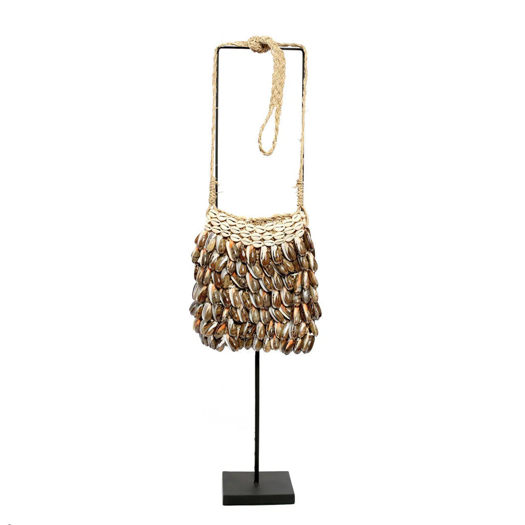 The Shell Purse on Stand, H 75 cm
