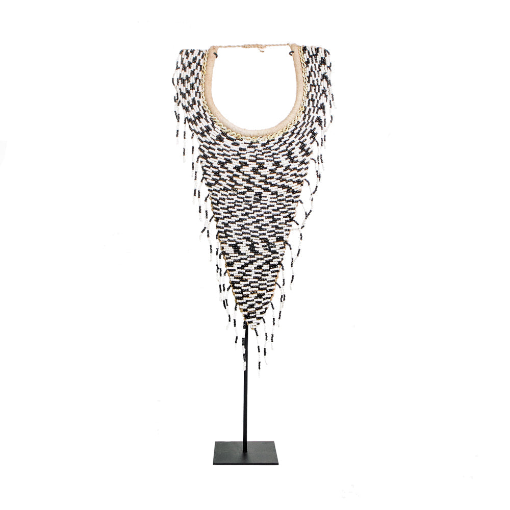 THE TRIBAL BEADED NECKLACE ON STAND - BLACK WHITE, H 71 CM