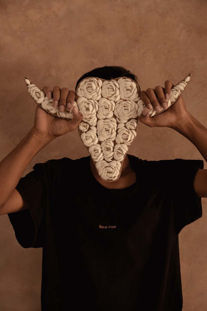 The Bull Shell - White