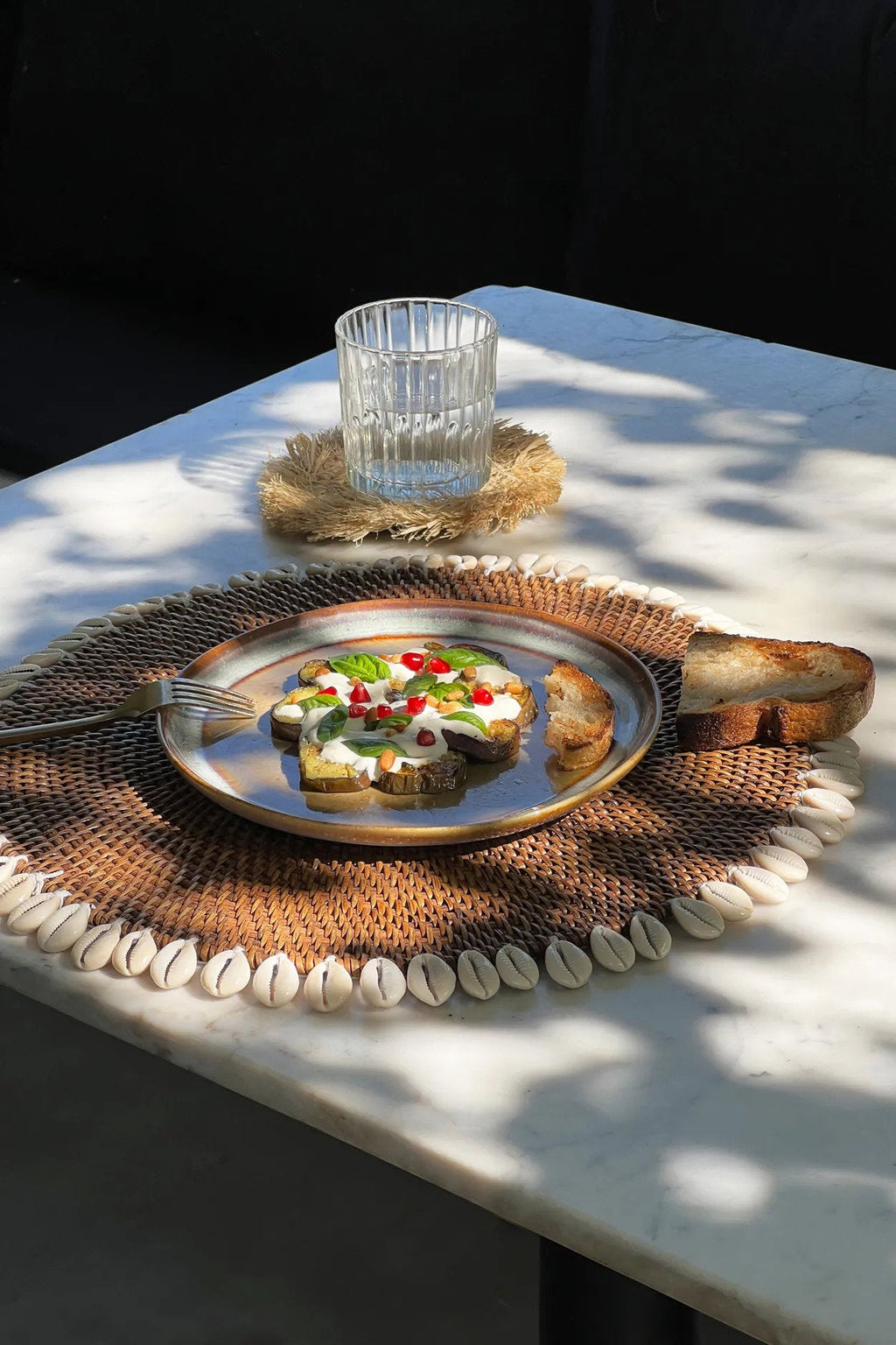 Colonial Placemat Shell- Natural Brown