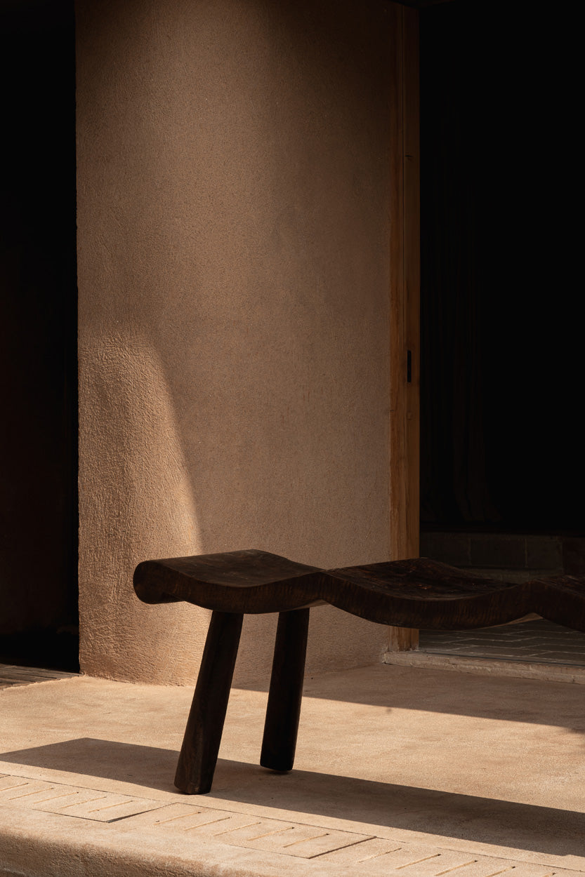 The Lombok Wave Bench - Dark Brown - M