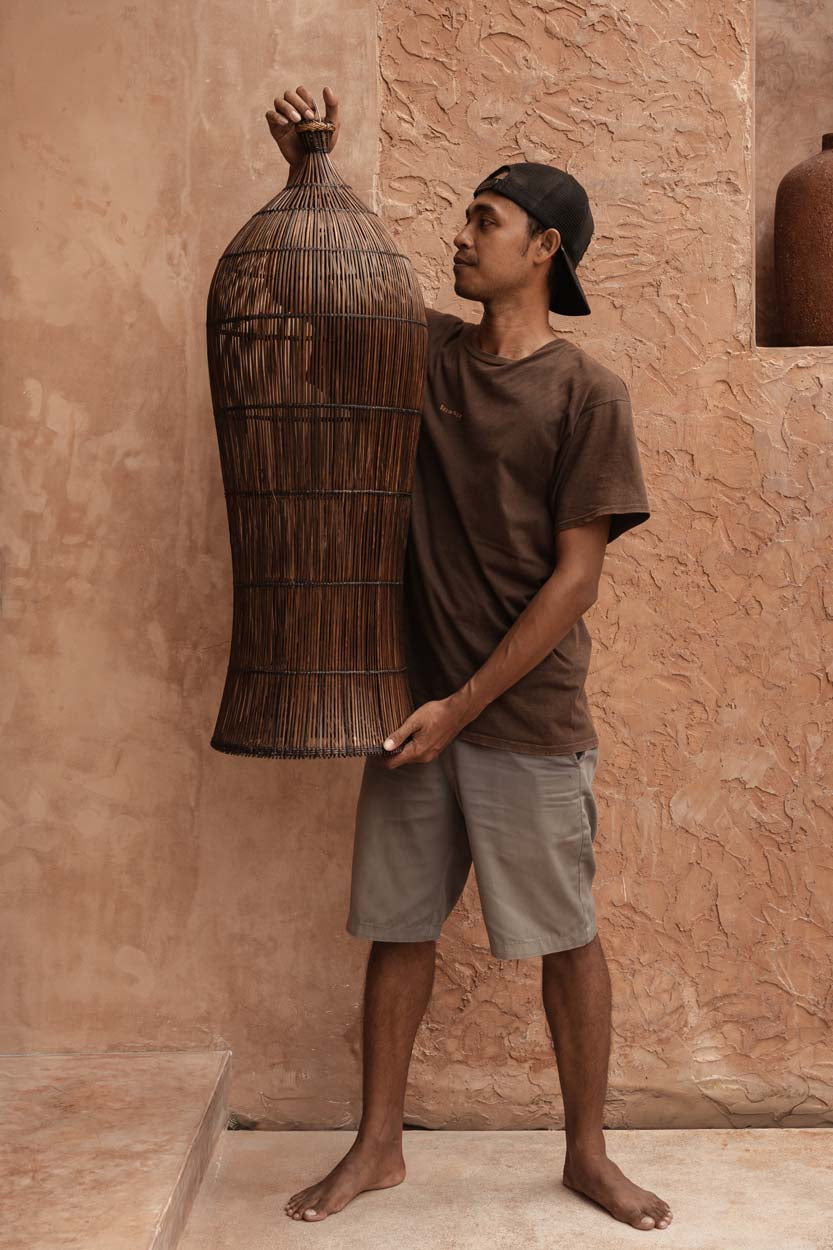 Colonial Pendant, Oasis Tower  - Dark Walnut - XL, 35 x 35, H 102 CM