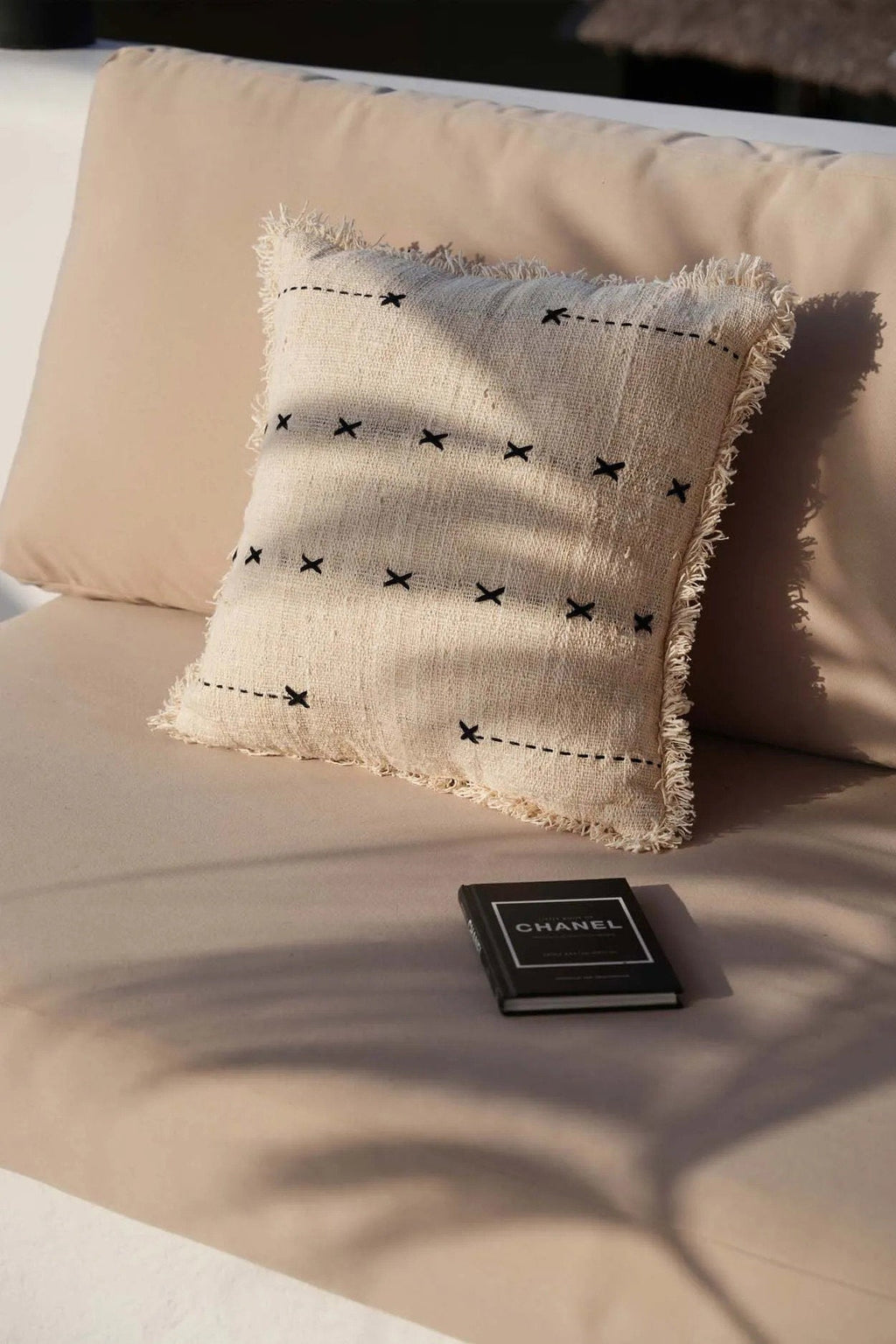 The French Kiss Cushion Cover - Natural Black, 50 x 50 cm