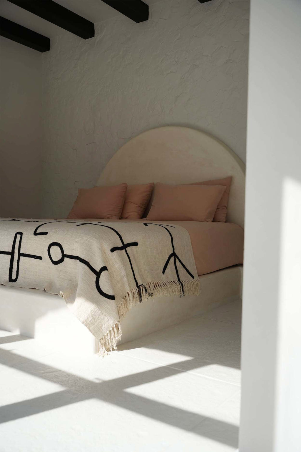 Evil Eye Bed Throw - 128 x 240 cm, Natural Black