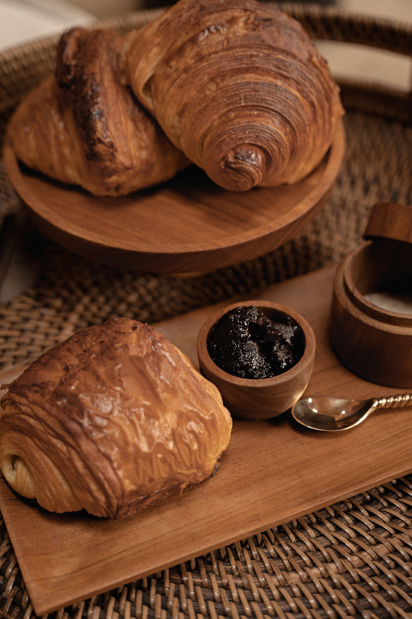 The Teak Root Sushi Plate - 15 x 31 cm
