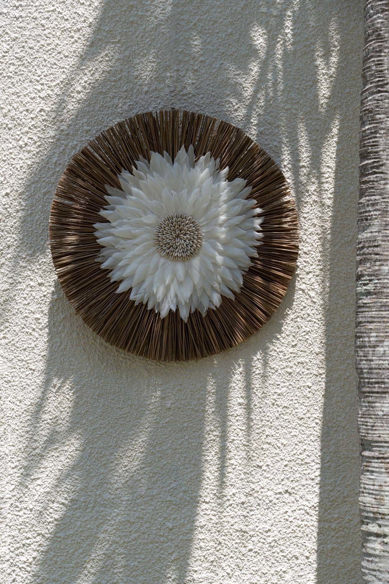 Alang Feather Juju - Natural White, Ø 55 cm