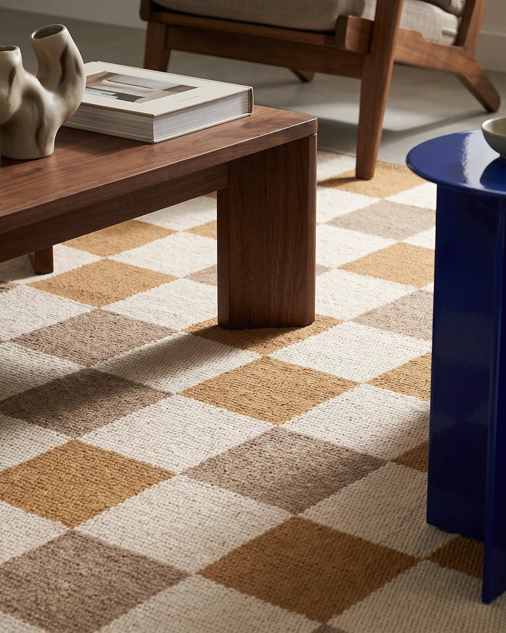 Checked Yellow/Natural rug detail