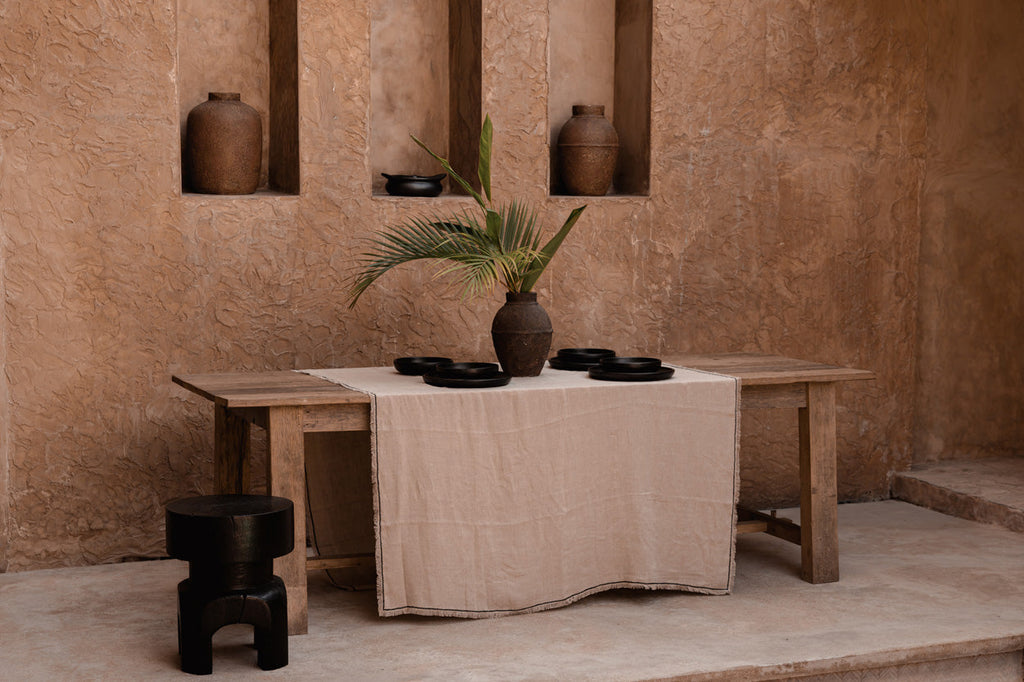 The Tablecloth Tuscany - Natural Black - 150 x 300 CM