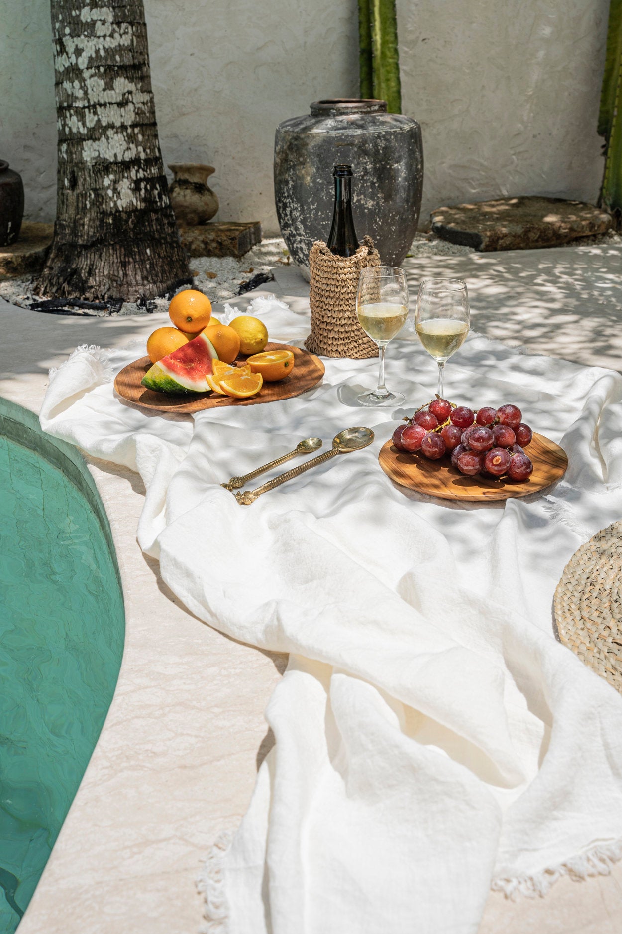 The Tablecloth Linen - White - 150 x 250 CM