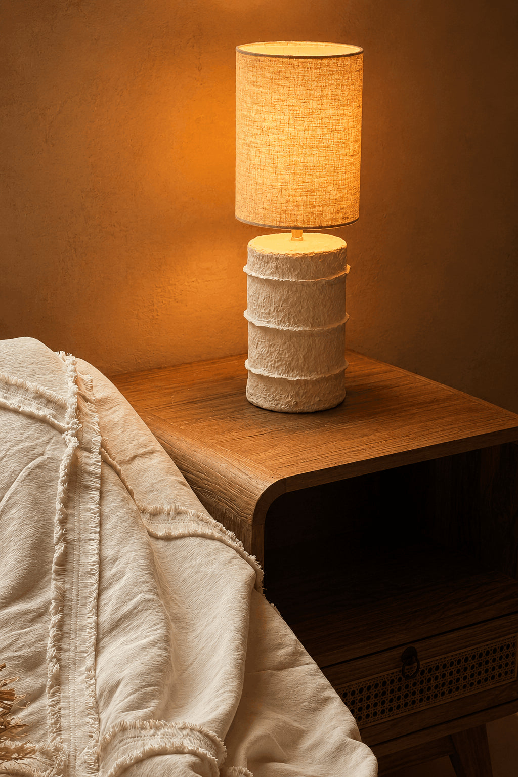 THE CONTOUR TABLE LAMP - WHITE - S