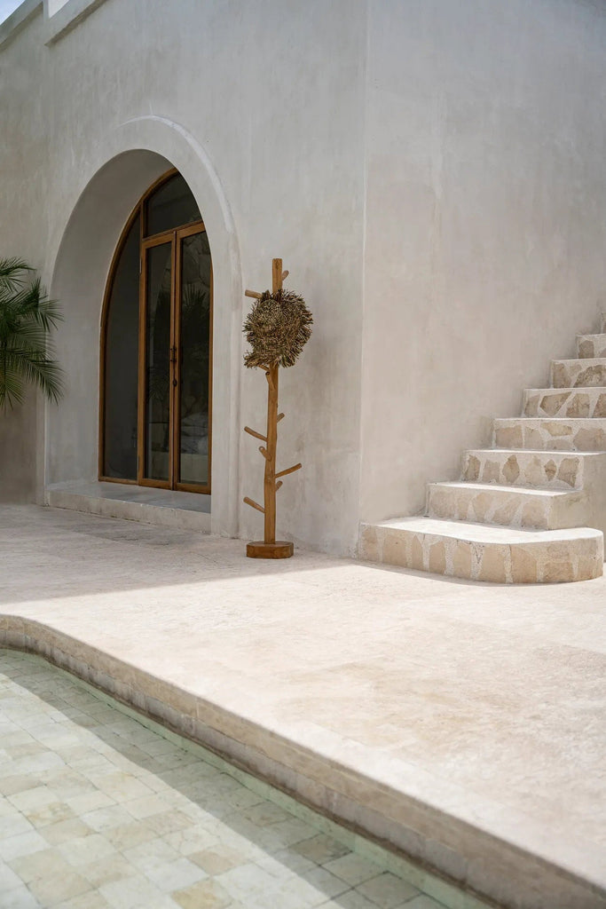 The Coat Hanger - Natural