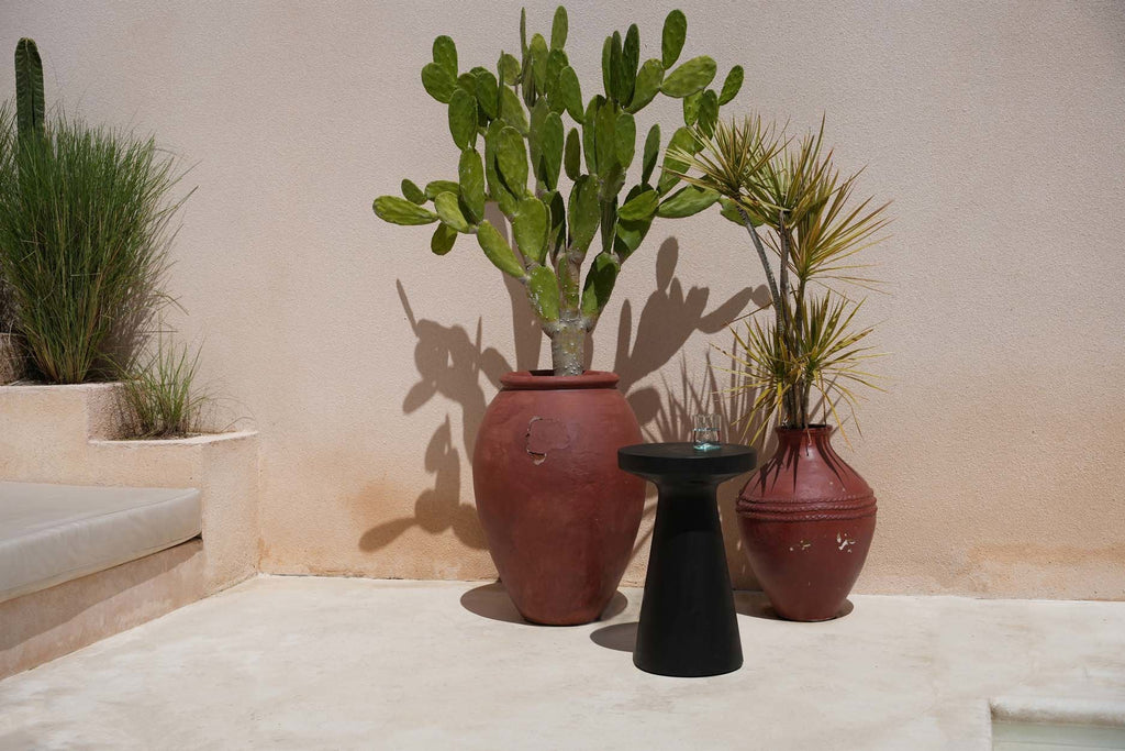 The Fiji Side Table - Black, D 40, H 60 CM