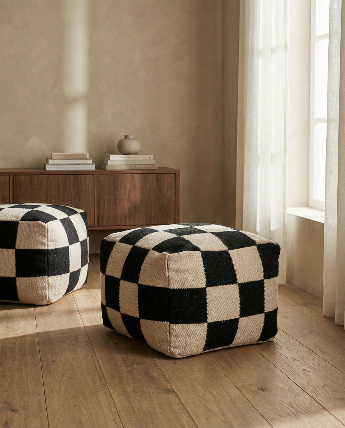 POUF SQUARE BLACK, Wool
