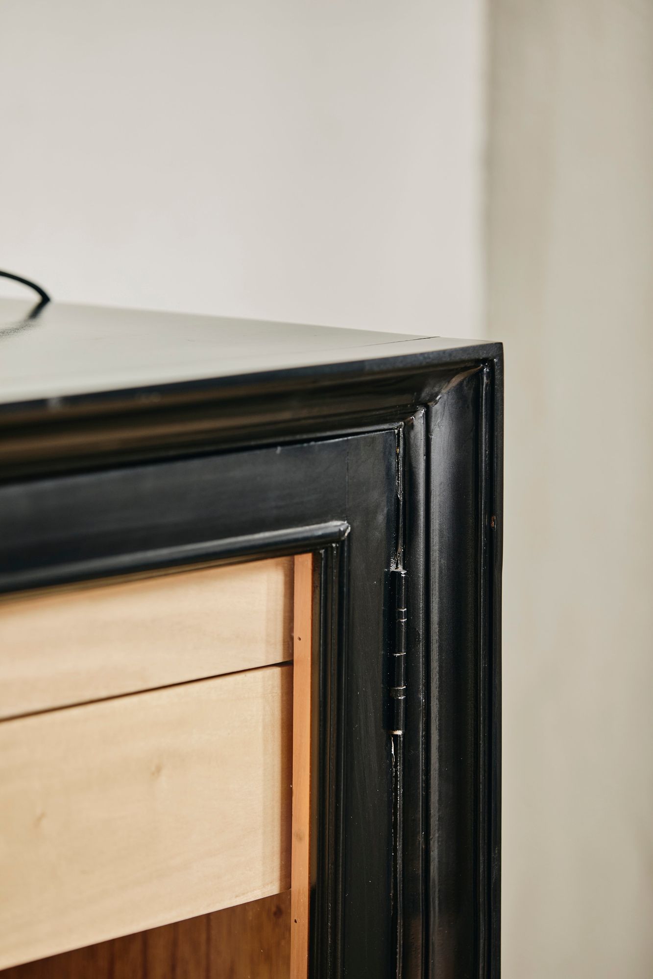 VIVA BLACK cabinet, LOW