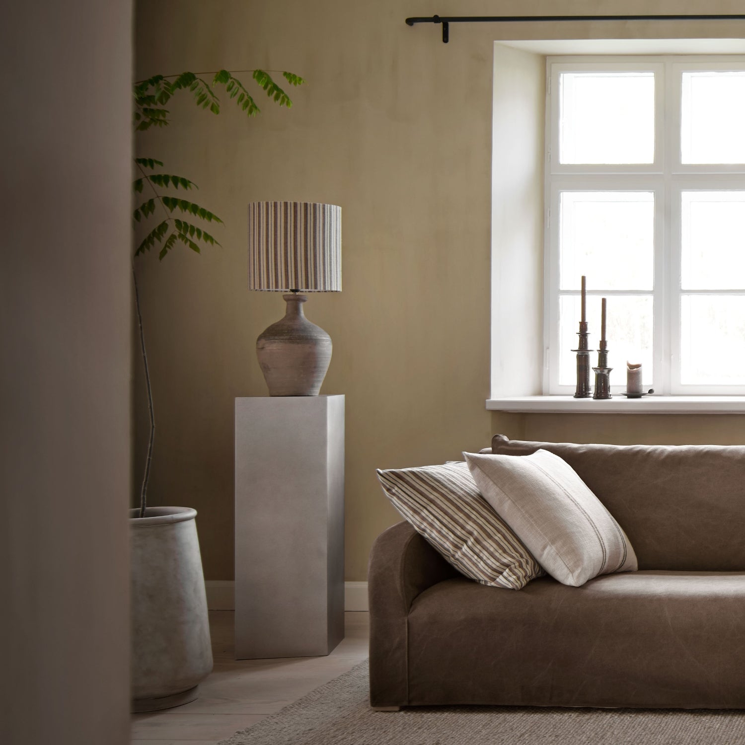 MET STAND CHROME SQUARE | METAL | H 90 CM