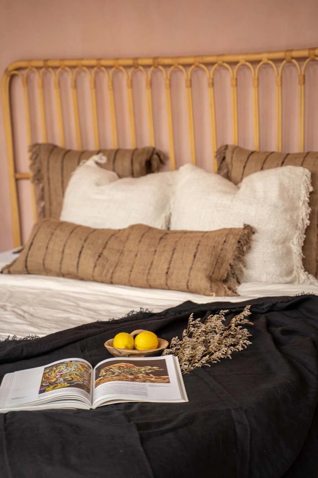 The Oh My Gee Cushion Cover - Beige Black - 35 x 100 cm
