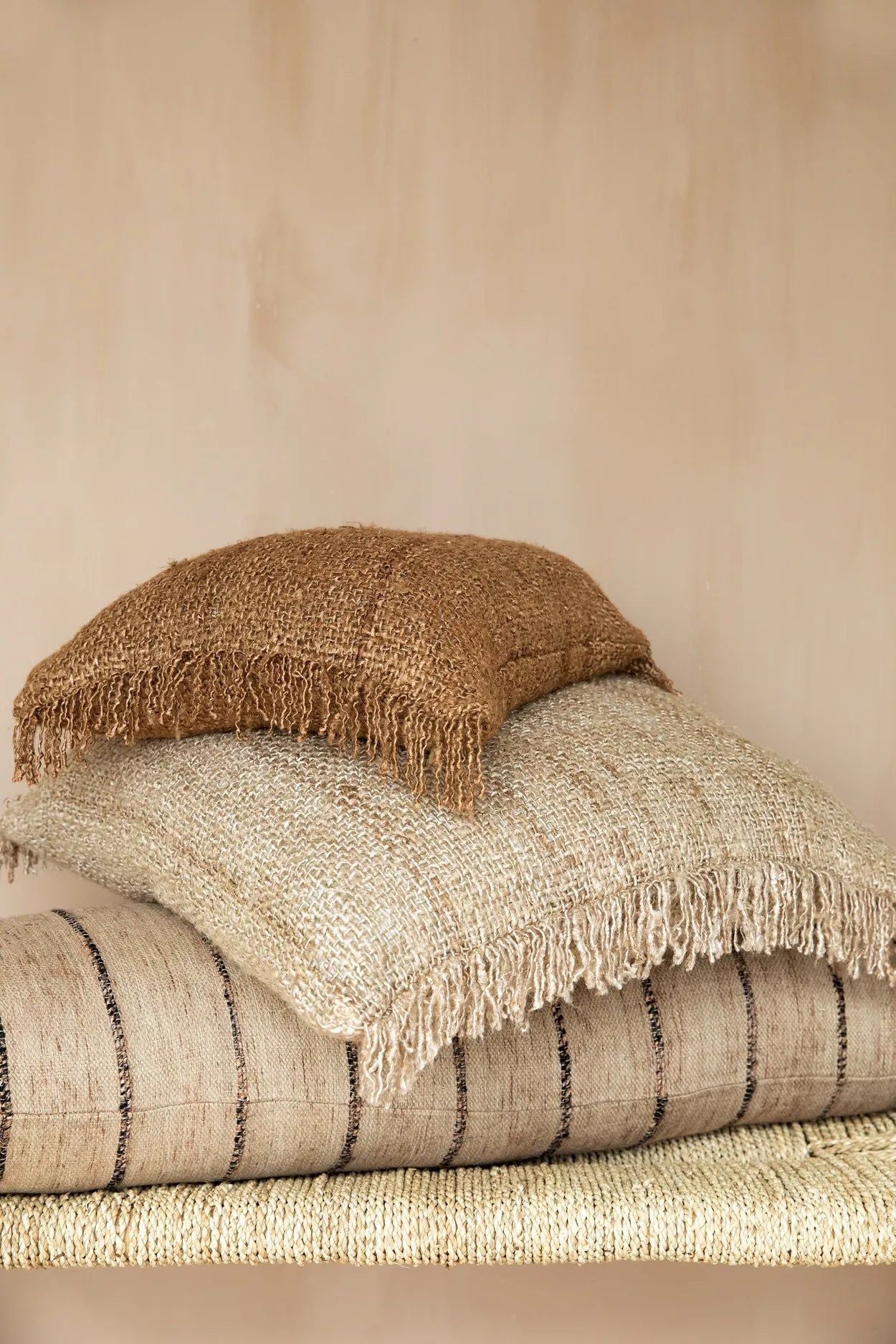 The Oh My Gee Cushion Cover - Beige Black - 35 x 100 cm