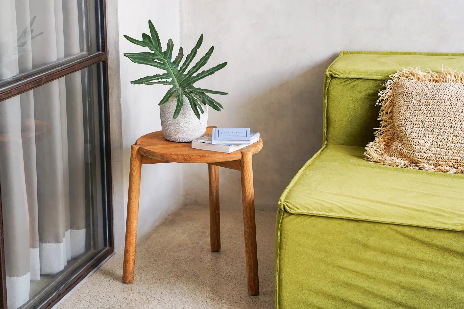 The Seseh Side Table - Natural, Teak - Outdoor, Ø 40 cm