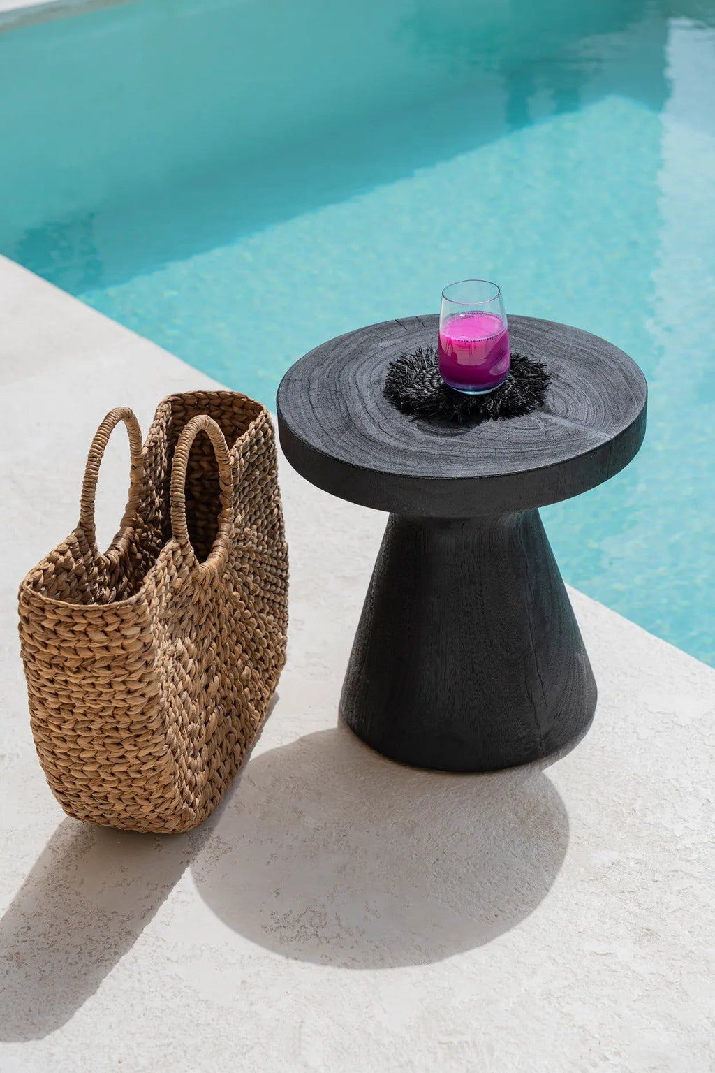 Gravity Side Table - Black, D 40 CM