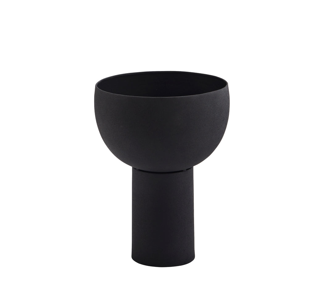 IRON FLOWER POT