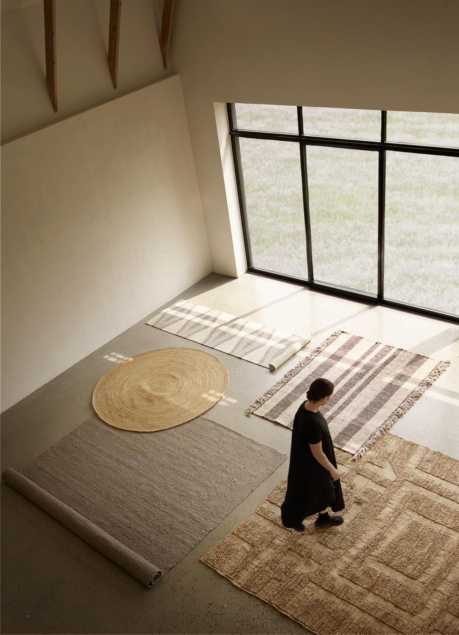 JUTE GRAPHIC RUG