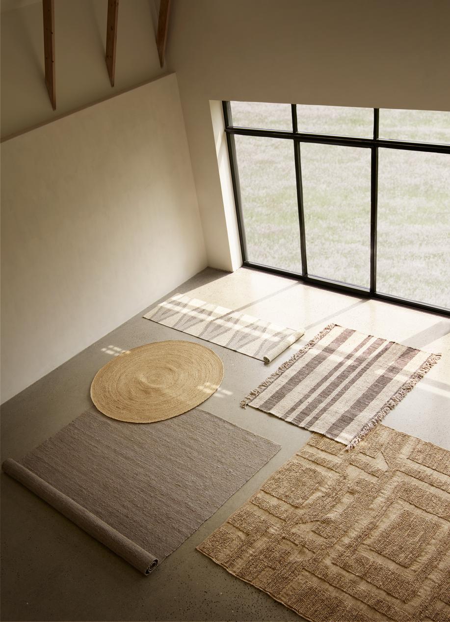 JUTE GRAPHIC RUG