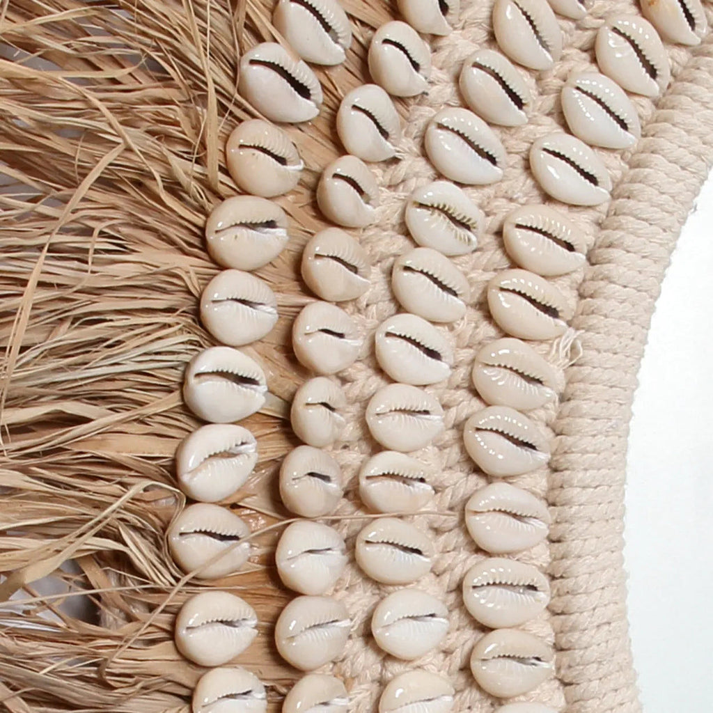 Raffia Cowrie Mirror - Natural White Ø 75