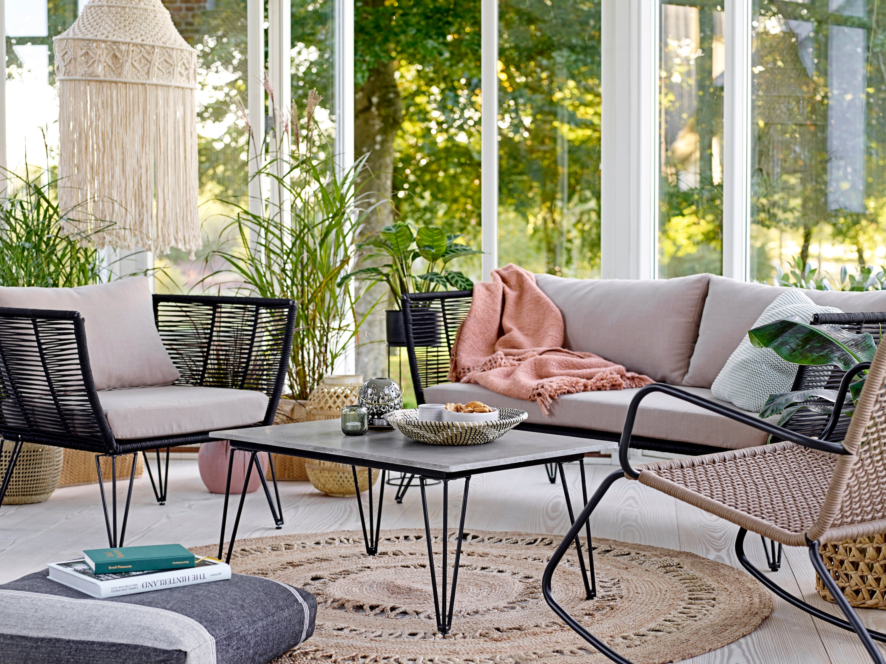 MUNDO Sofa for 2, Black, Metal