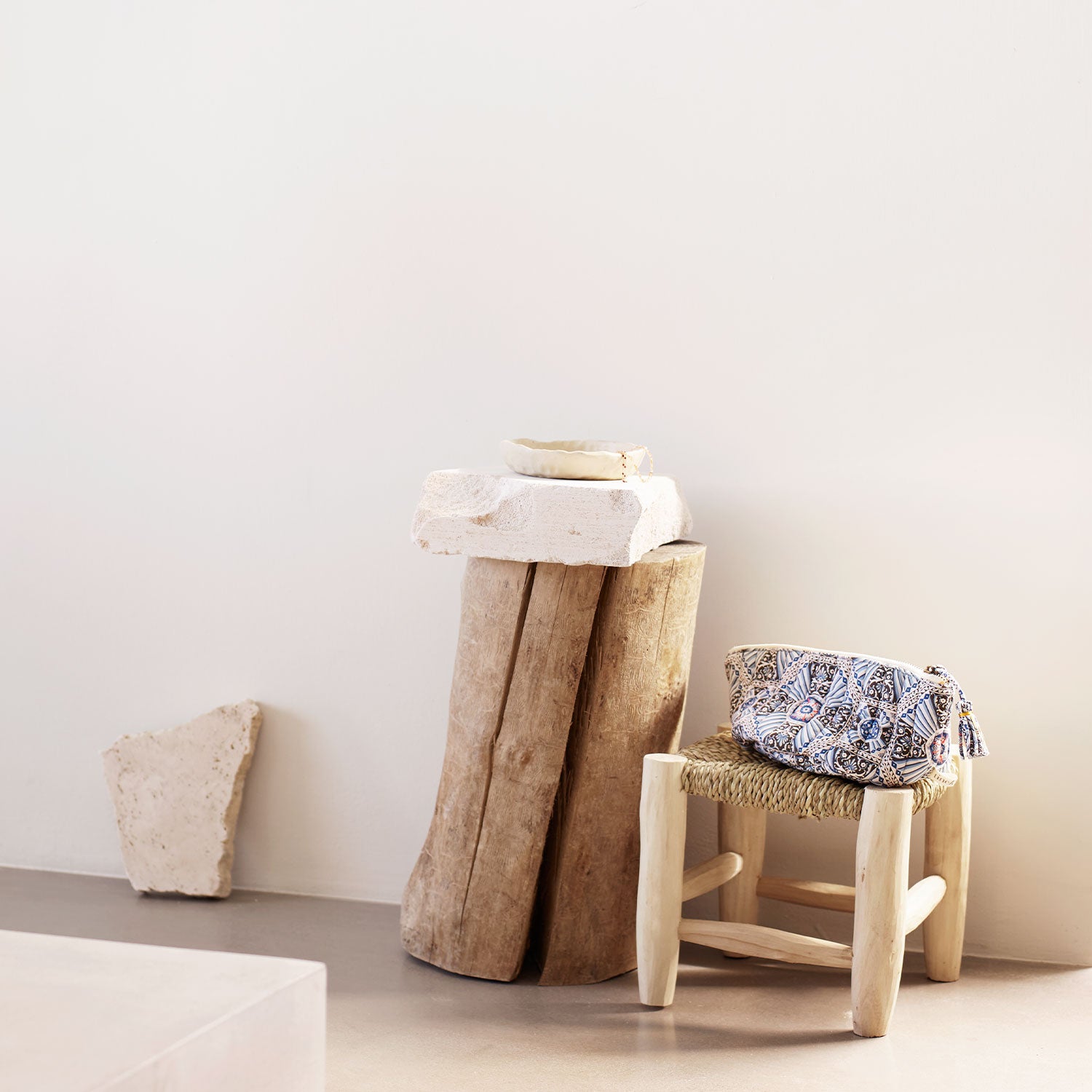 DOUM STOOL MINI H 20, PALM LEAF & WOOD