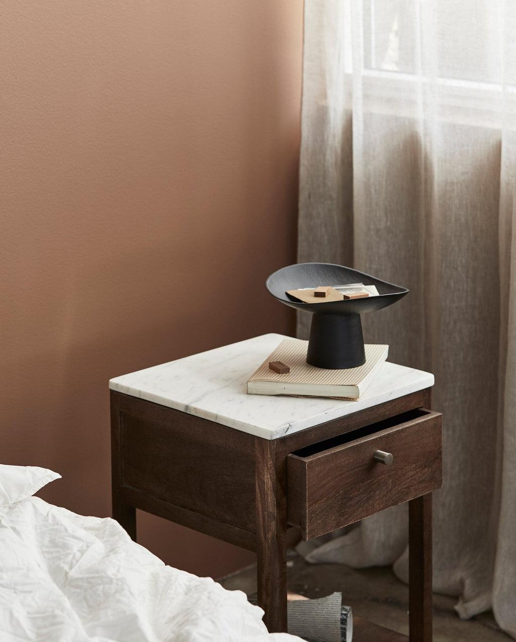 BILLE NIGHTSTAND, WOOD/MARBLE